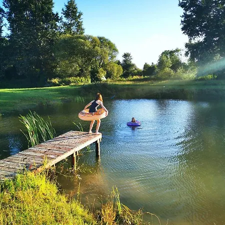Zabytkowy Dom Z 2 Sypialniami I 2 Ogrodkami Сasa de vacaciones Wydminy